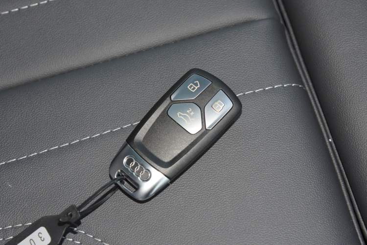 Used Audi Q5L 2022 Updated 45T Luxury Dynamic Version Interior 1
