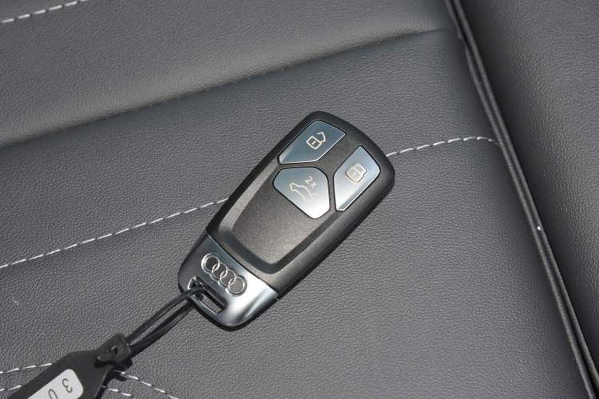 Used Audi Q5L 2022 Updated 45T Luxury Dynamic Version Interior 1