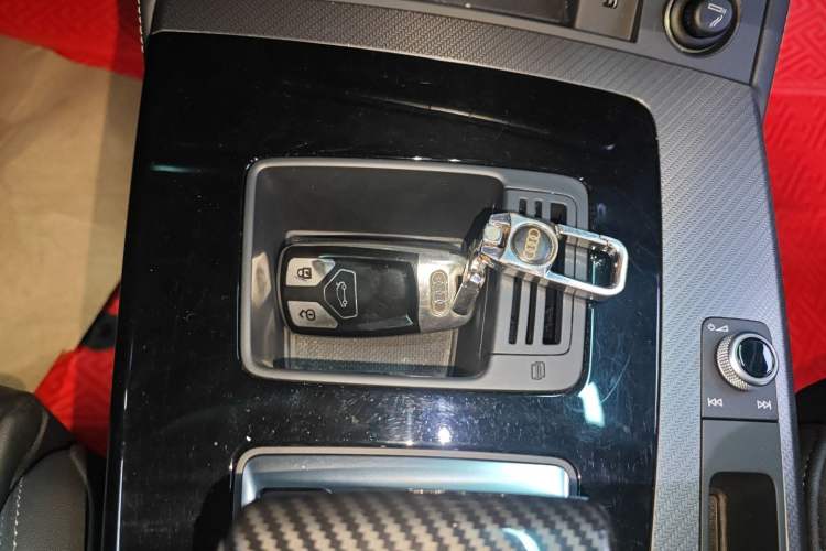 Used Audi Q5L 2022 40T Luxury Dynamic Model Interior 1