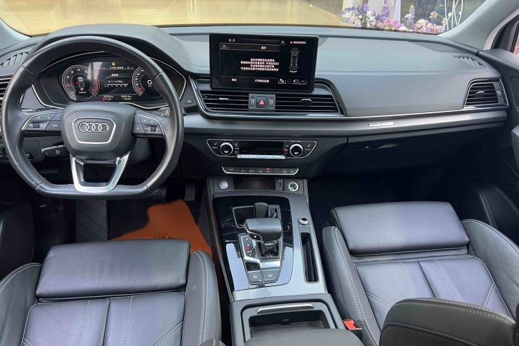 Used Audi Q5L 2022 Updated 40T Luxury Dynamic Edition Interior 1