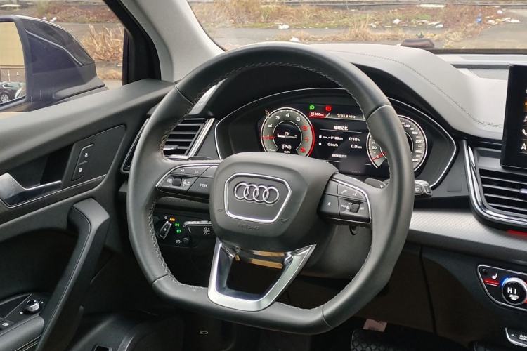 Used Audi Q5L 2022 Updated 40T Luxury Dynamic Edition Interior 1