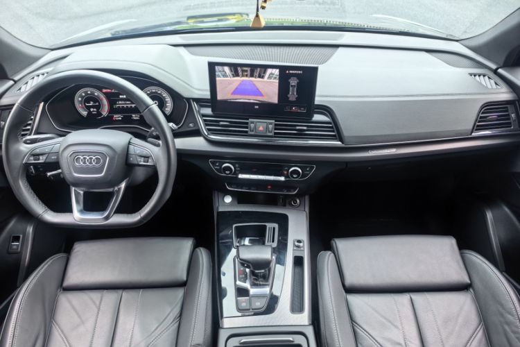 Used Audi Q5L 2022 40T Fashionable and Dynamic Model Interior 1