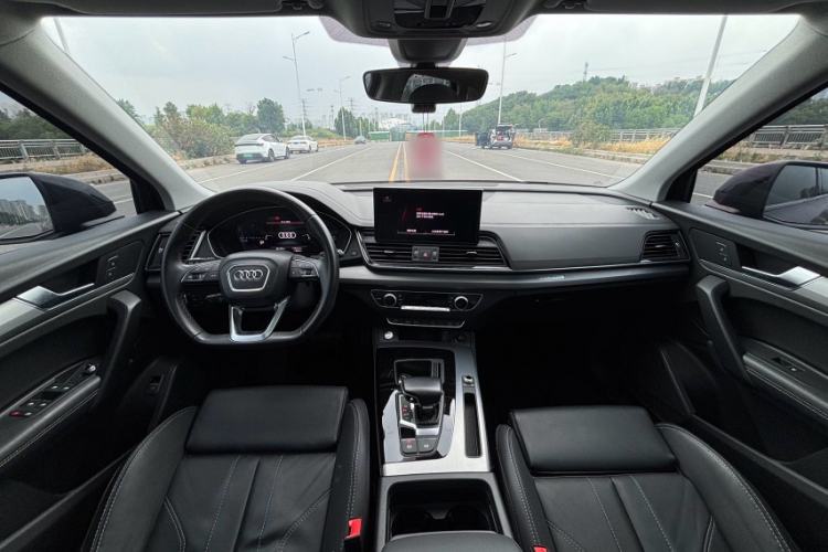 Used Audi Q5L 2022 40T Fashionable and Dynamic Model Interior 1
