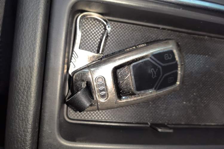 Used Audi Q5L 2022 Updated 45T Luxury Dynamic Version Interior 1