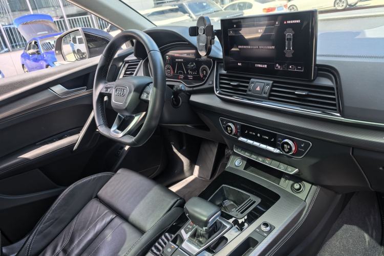 Used Audi Q5L 2022 40T Luxury Dynamic Model Interior 10