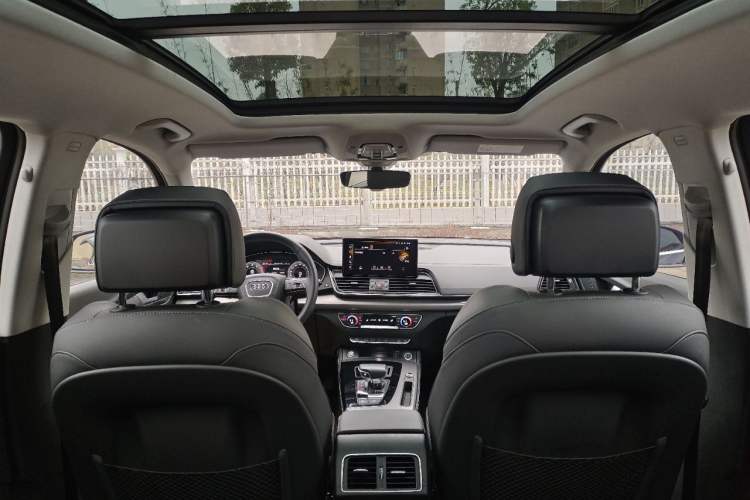 Used Audi Q5L 2022 Updated 40T Luxury Dynamic Edition Interior 10