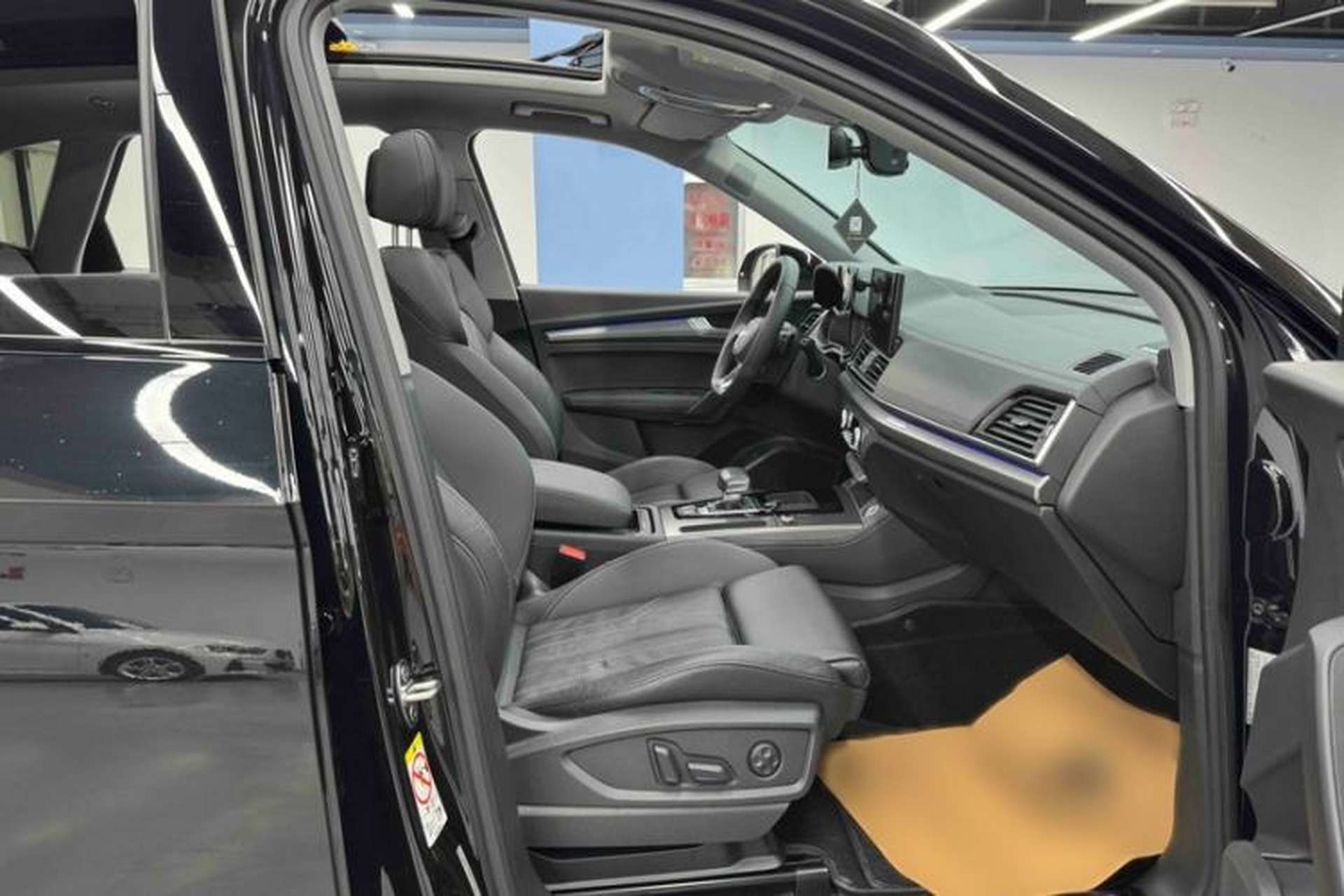 Used Audi Q5L 2022 Updated 45T Luxury Dynamic Version Interior 10