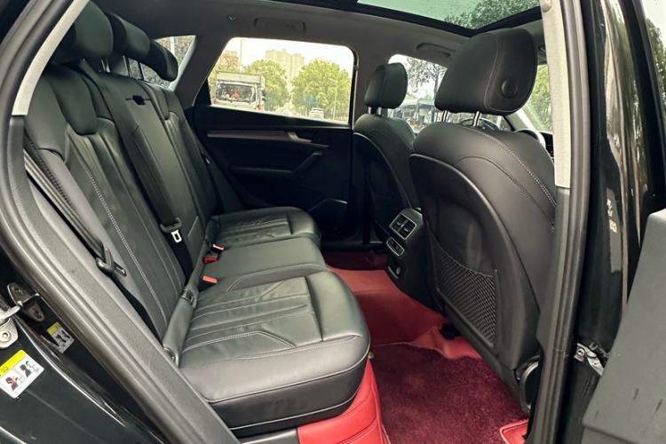 Used Audi Q5L 2022 40T Luxury Dynamic Model Interior 11