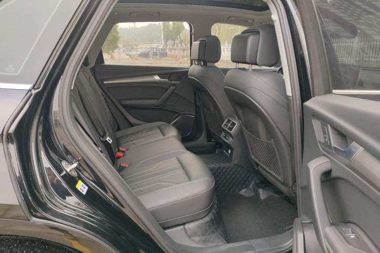 Used Audi Q5L 2022 Updated 40T Luxury Dynamic Edition Interior 13