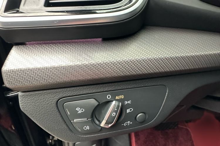 Used Audi Q5L 2022 40T Luxury Dynamic Model Interior 15