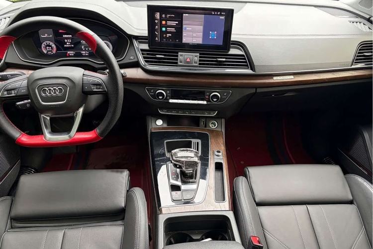 Used Audi Q5L 2022 Updated 45T Luxury Dynamic Version Interior 2