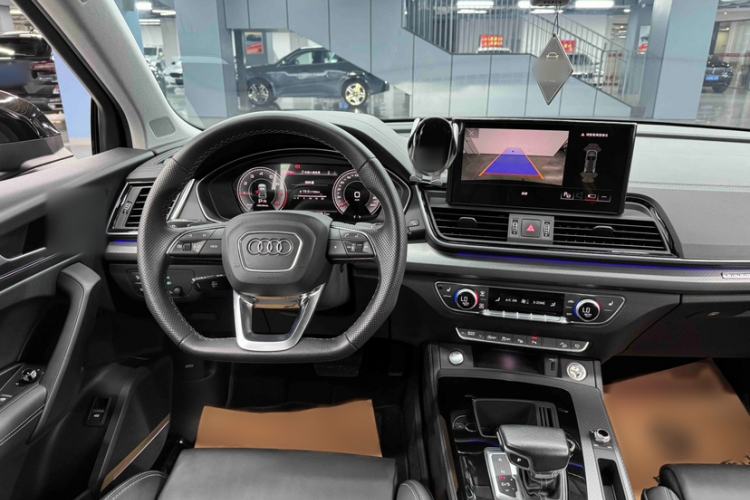 Used Audi Q5L 2022 Updated 45T Luxury Dynamic Version Interior 2