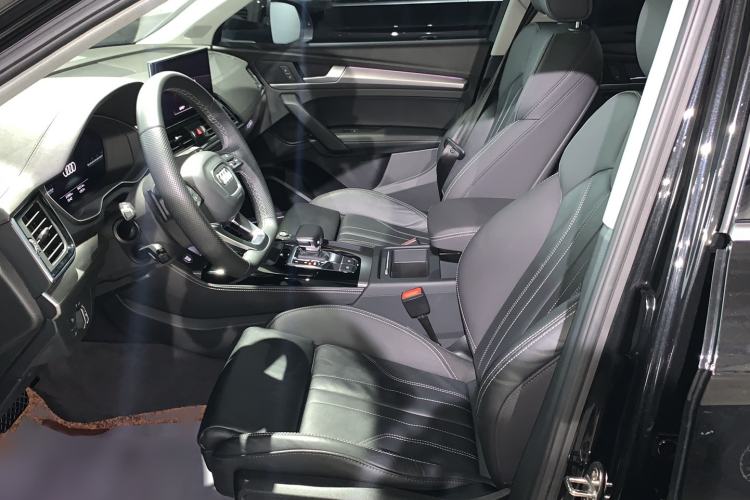 Used Audi Q5L 2022 45T Luxury Dynamic Model Interior 2