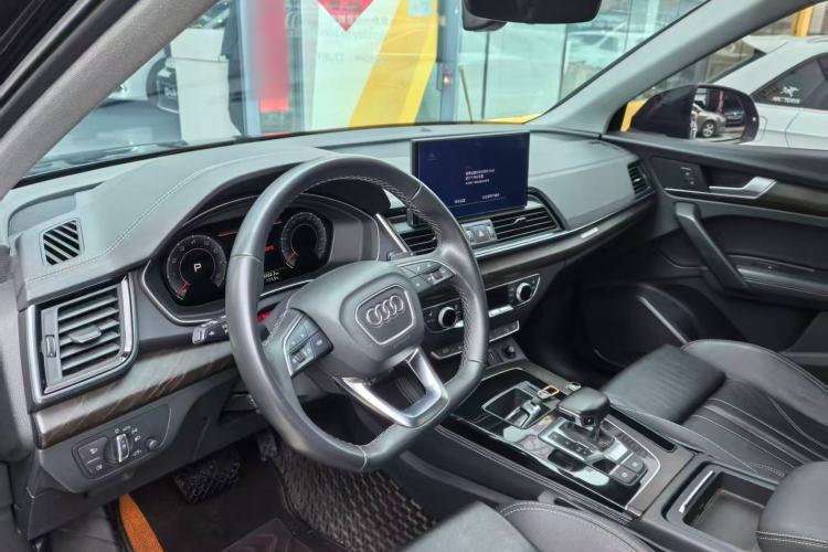 Used Audi Q5L 2022 Updated 40T Luxury Dynamic Edition Interior 2