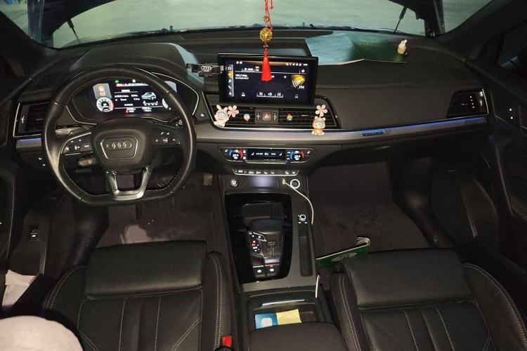 Used Audi Q5L 2022 40T Luxury Dynamic Model Interior 2