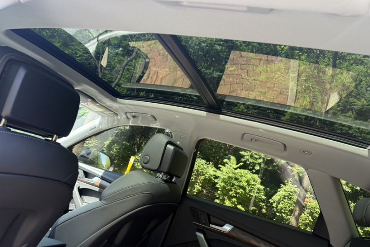 Used Audi Q5L 2022 Updated 45T Luxury Dynamic Version Interior 2
