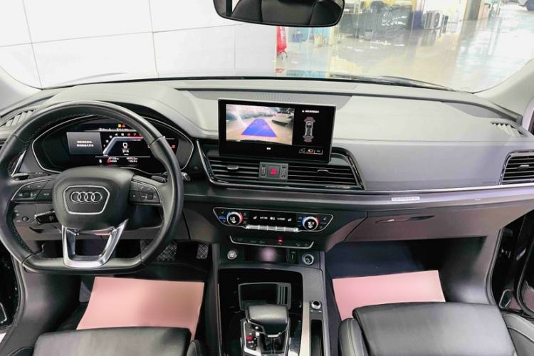 Used Audi Q5L 2022 40T Fashionable and Dynamic Model Interior 2
