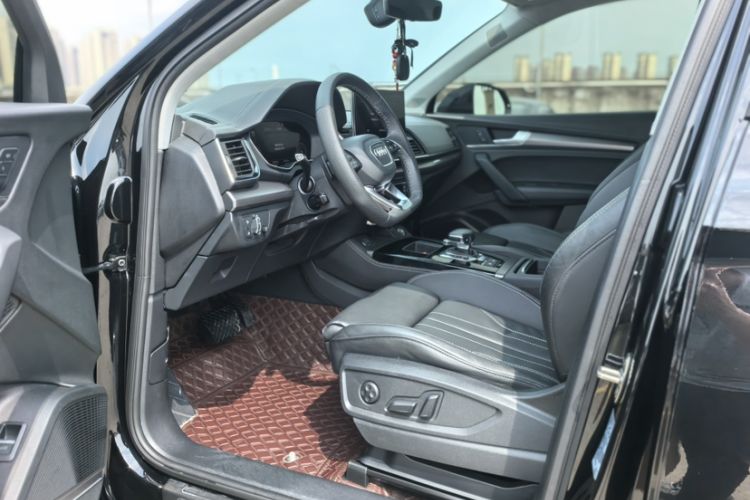 Used Audi Q5L 2022 45T Luxury Dynamic Model Interior 2