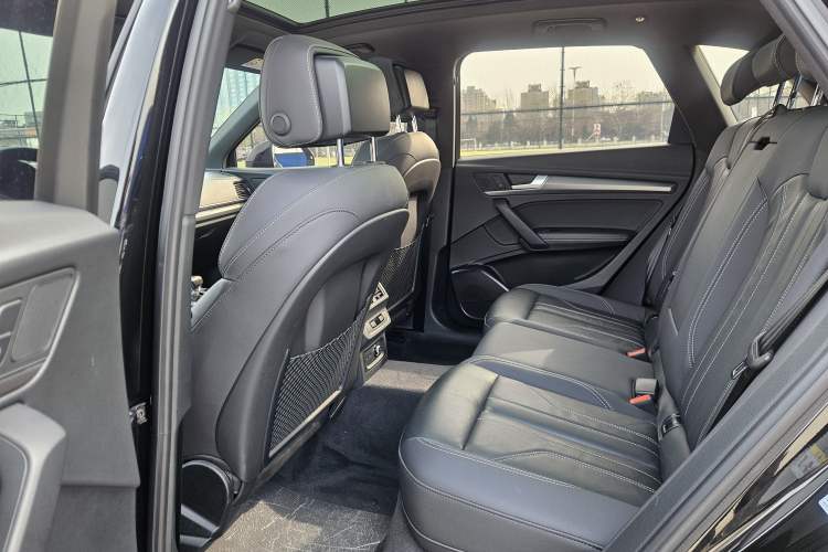 Used Audi Q5L 2022 40T Fashionable and Dynamic Model Interior 2