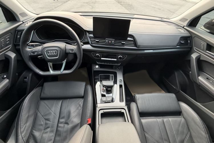 Used Audi Q5L 2022 45T Luxury Dynamic Model Interior 3
