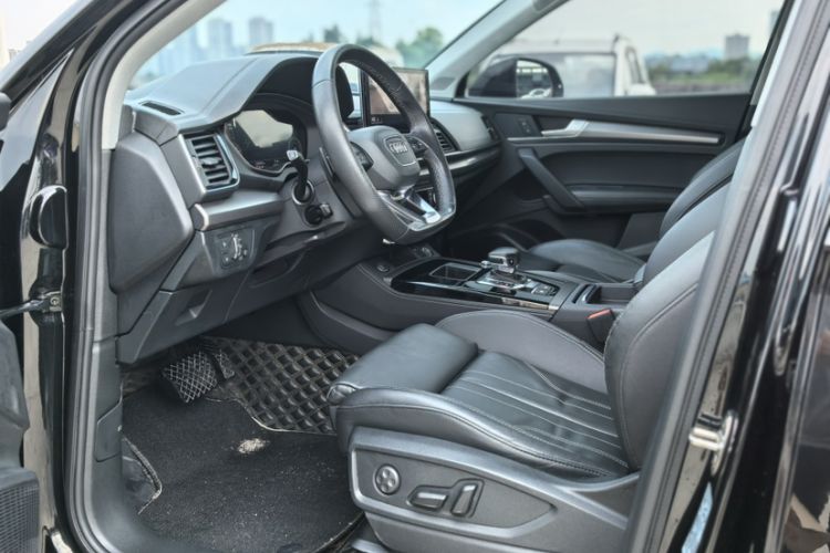 Used Audi Q5L 2022 45T Luxury Dynamic Model Interior 3
