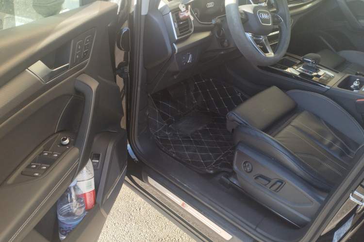 Used Audi Q5L 2022 Updated 45T Luxury Dynamic Version Interior 3