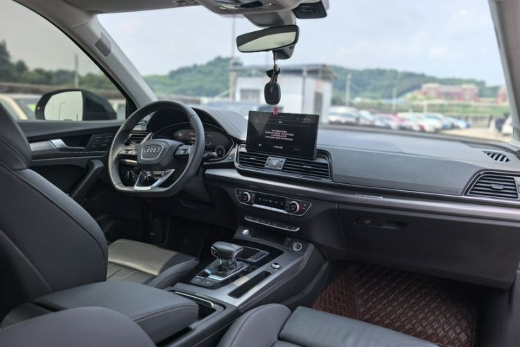 Used Audi Q5L 2022 45T Luxury Dynamic Model Interior 3