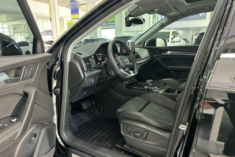 Used Audi Q5L 2022 45T Luxury Dynamic Model Interior 3
