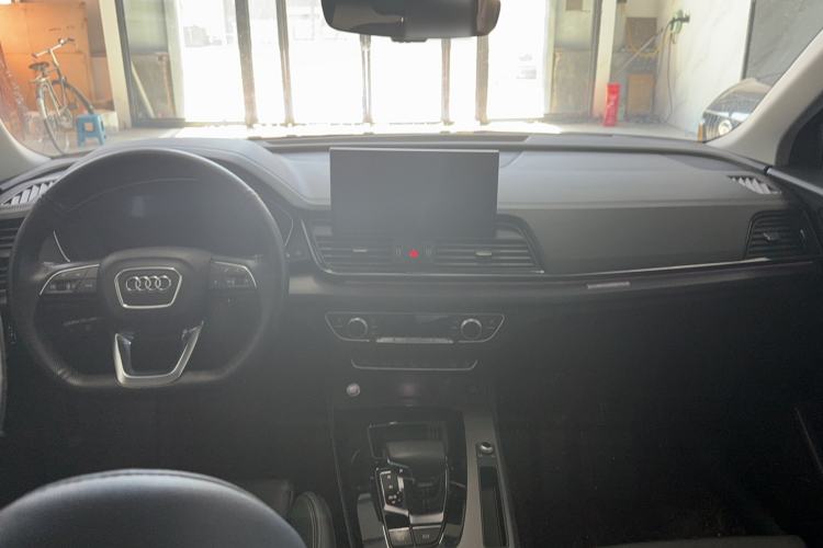Used Audi Q5L 2022 40T Luxury Dynamic Model Interior 3