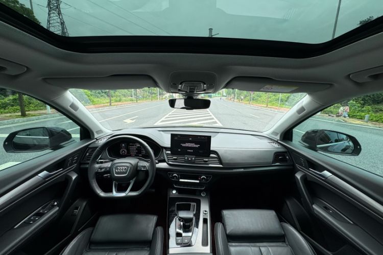 Used Audi Q5L 2022 Updated 45T Luxury Dynamic Version Interior 4