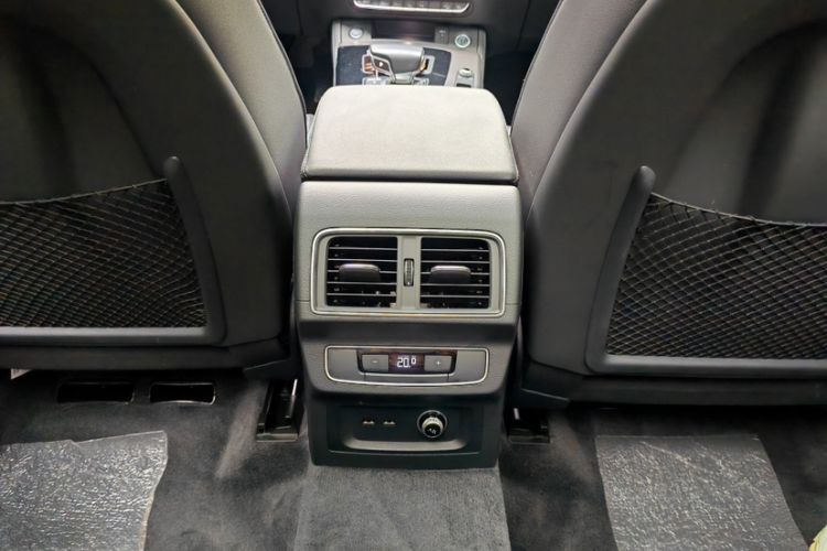 Used Audi Q5L 2022 Updated 40T Luxury Dynamic Edition Interior 4