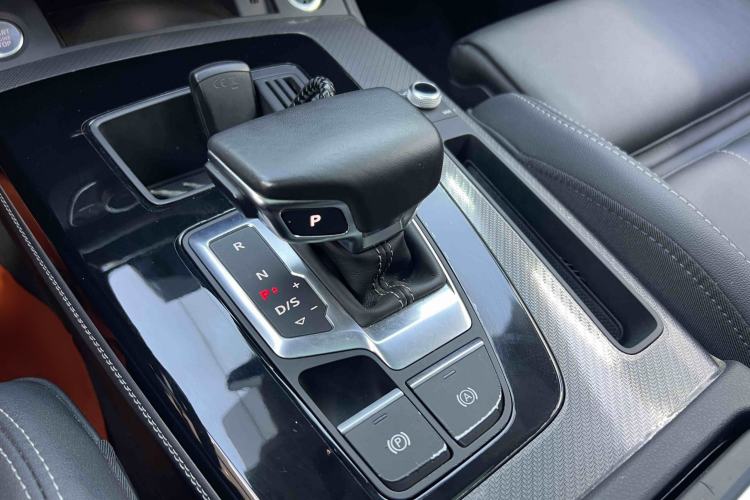 Used Audi Q5L 2022 Updated 40T Luxury Dynamic Edition Interior 4