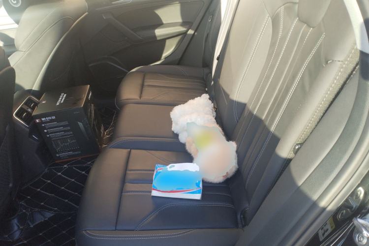 Used Audi Q5L 2022 Updated 45T Luxury Dynamic Version Interior 4