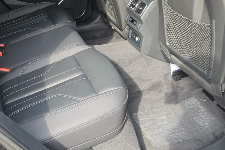 Used Audi Q5L 2022 40T Fashionable and Dynamic Model Interior 4