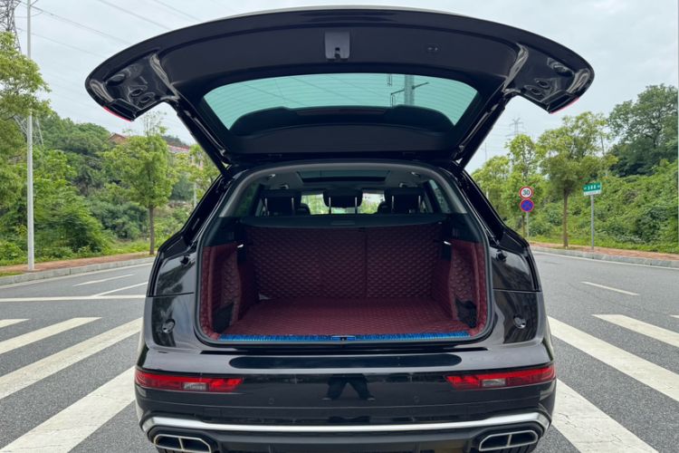 Used Audi Q5L 2022 Updated 45T Luxury Dynamic Version Interior 5