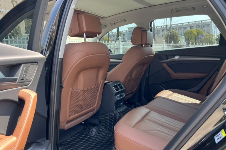 Used Audi Q5L 2022 Updated 40T Luxury Dynamic Edition Interior 5