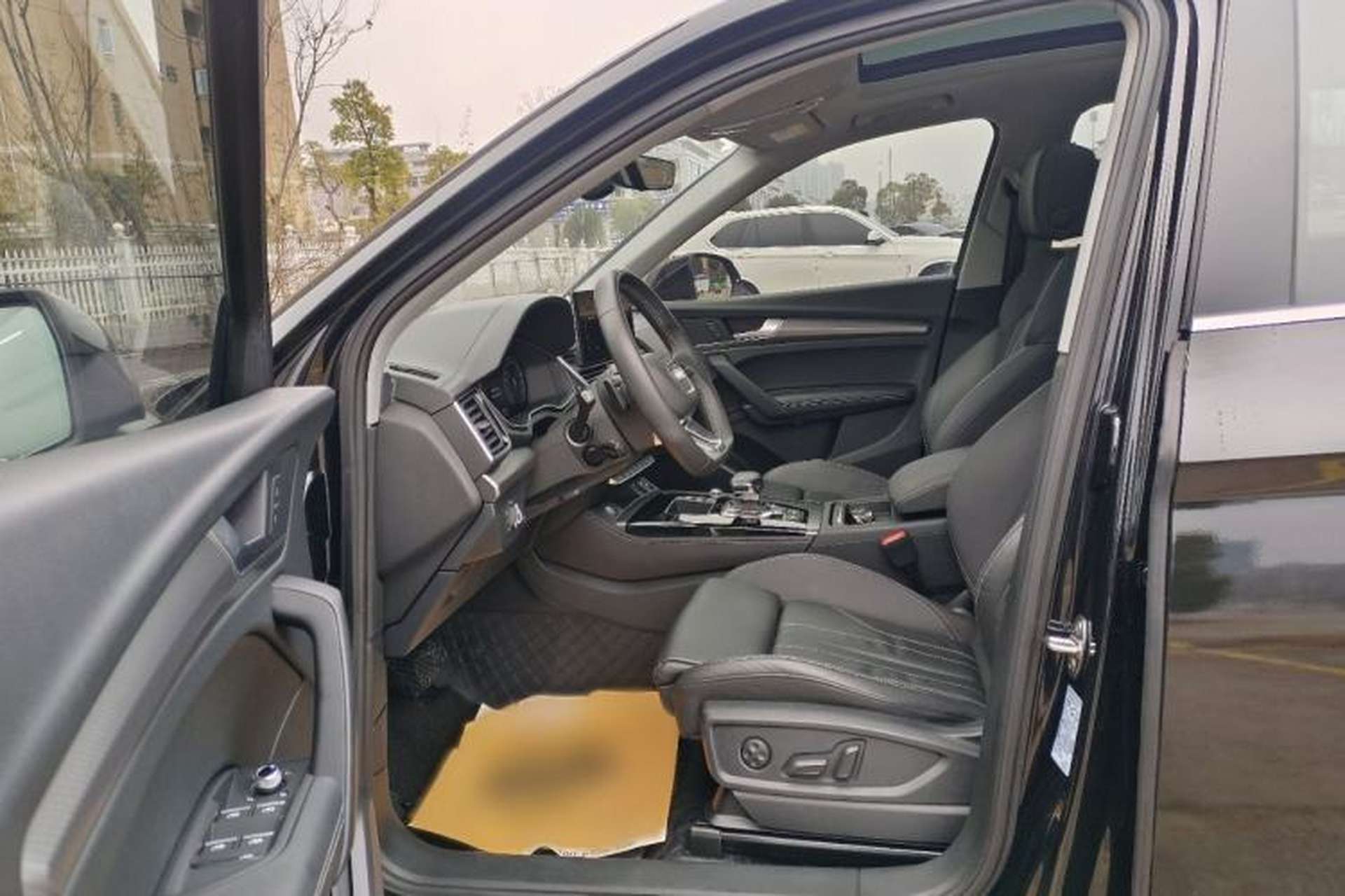 Used Audi Q5L 2022 Updated 40T Luxury Dynamic Edition Interior 5