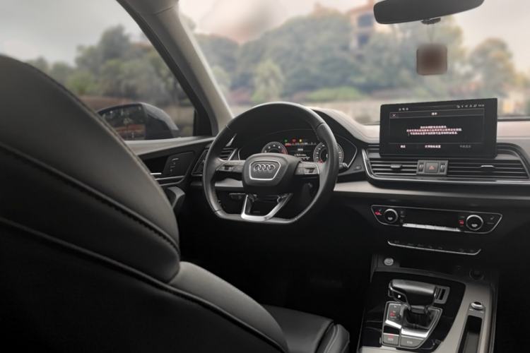 Used Audi Q5L 2022 Updated 40T Luxury Dynamic Edition Interior 5