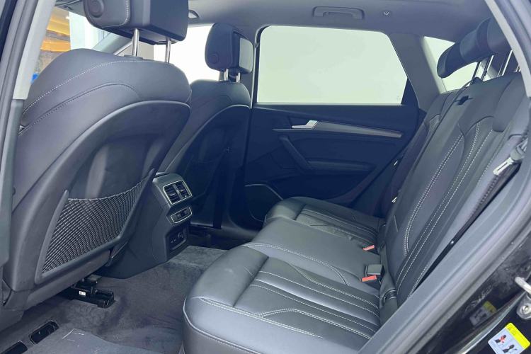 Used Audi Q5L 2022 Updated 40T Luxury Dynamic Edition Interior 6