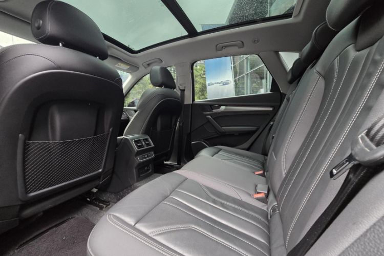 Used Audi Q5L 2022 40T Luxury Dynamic Model Interior 6