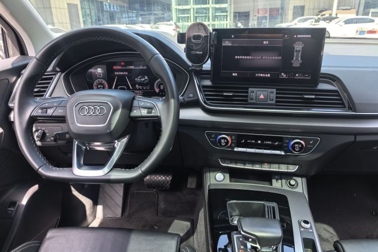 Used Audi Q5L 2022 40T Luxury Dynamic Model Interior 7
