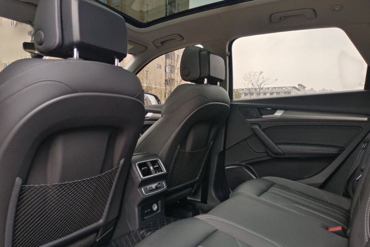 Used Audi Q5L 2022 Updated 40T Luxury Dynamic Edition Interior 8