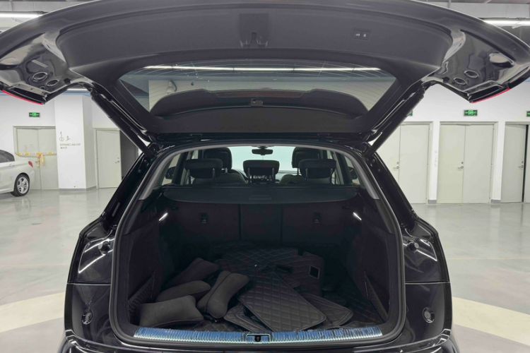 Used Audi Q5L 2022 Updated 45T Luxury Dynamic Version Interior 8