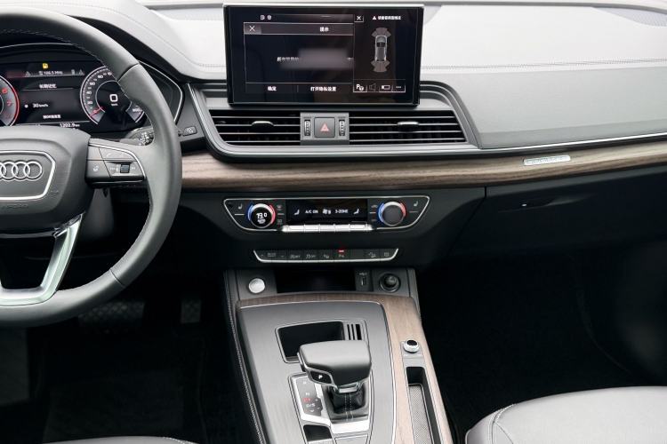 Used Audi Q5L 2022 Updated Version 40T Luxury Elegant Edition Interior 9