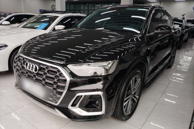 Used Audi Q5L 2022 40T Fashionable and Dynamic Model Guazi used car, China used car export, Used car for sale, Used cars, Cheapest cars for sale