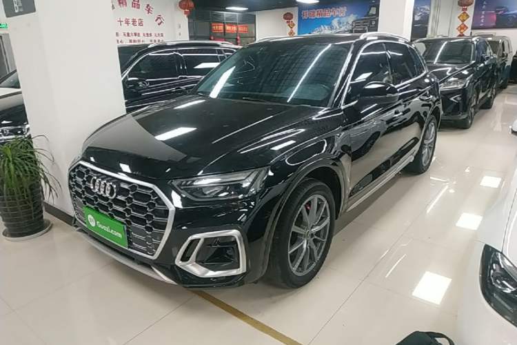 Used Audi Q5L 2022 Updated 45T Luxury Dynamic Version Guazi used car, China used car export, Used car for sale, Used  cars, Cheapest cars for sale