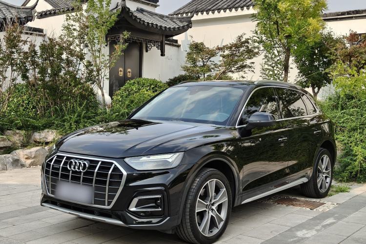 Used Audi Q5L 2022 45T Luxury Elegant Model Guazi used car, China used car export, Used car for sale, Used cars, Cheapest cars for sale