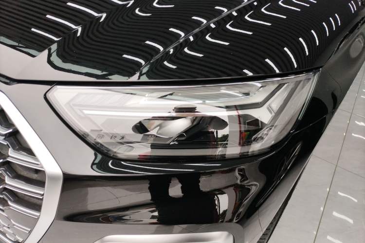 Used Audi Q5L 2022 40T Fashionable and Dynamic Model Left Front Headlight