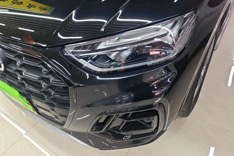 Used Audi Q5L 2022 40T Fashionable and Dynamic Model Left Front Headlight