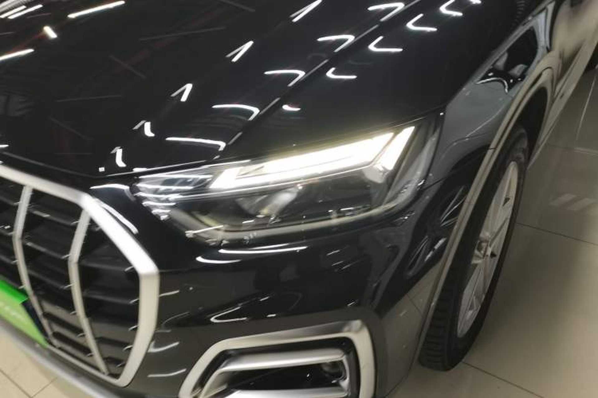 Used Audi Q5L 2022 40T Fashionable and Elegant Model Left Front Headlight